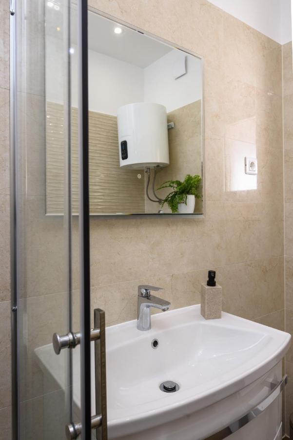 Kaštela Apartment Silver Star מראה חיצוני תמונה