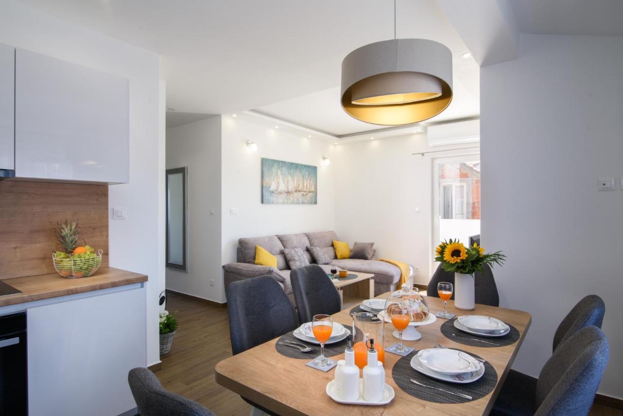 Kaštela Apartment Silver Star מראה חיצוני תמונה
